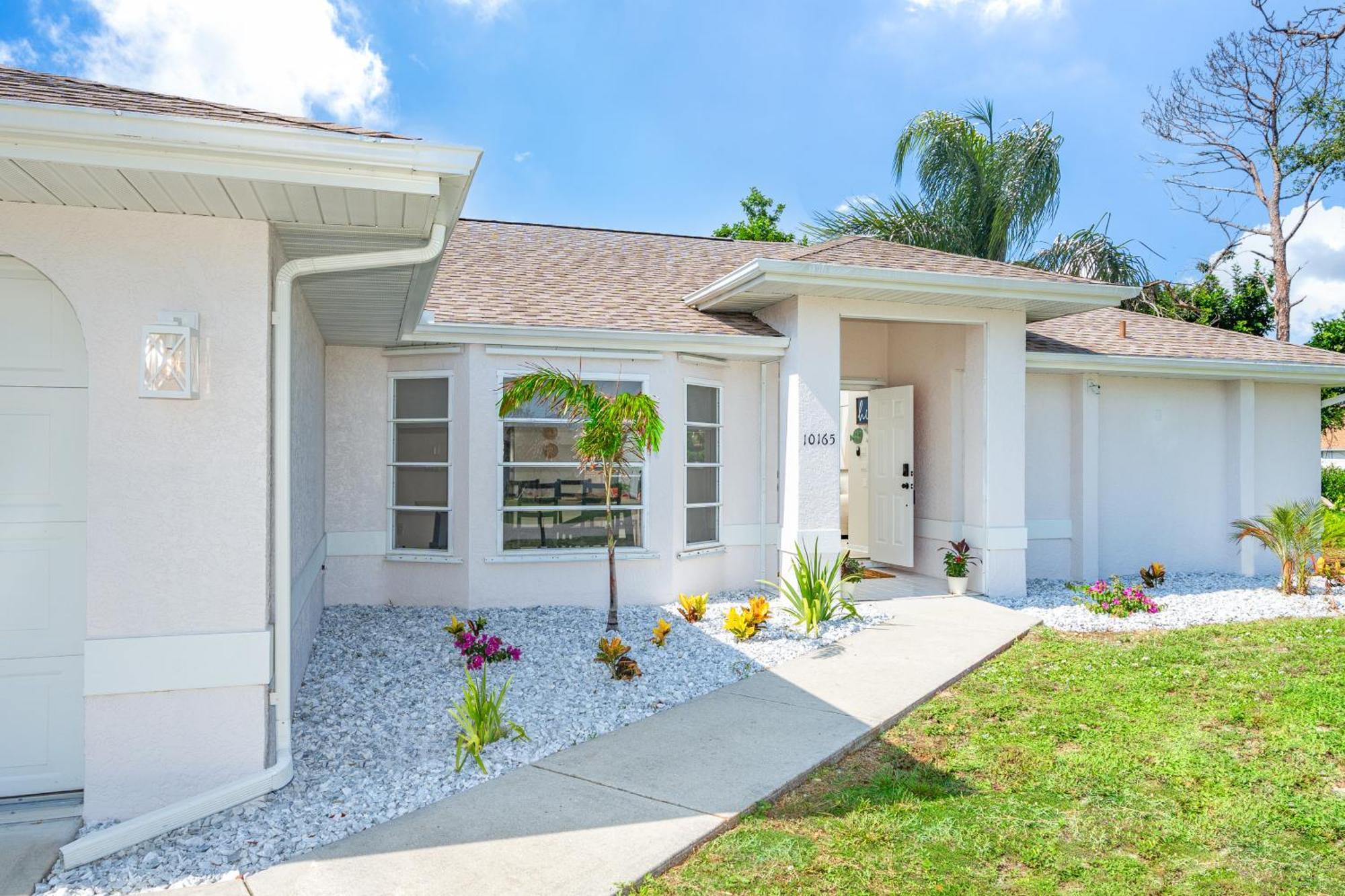 Beautiful Spacious Home! Close To Beaches - Heated Private Pool Englewood Luaran gambar