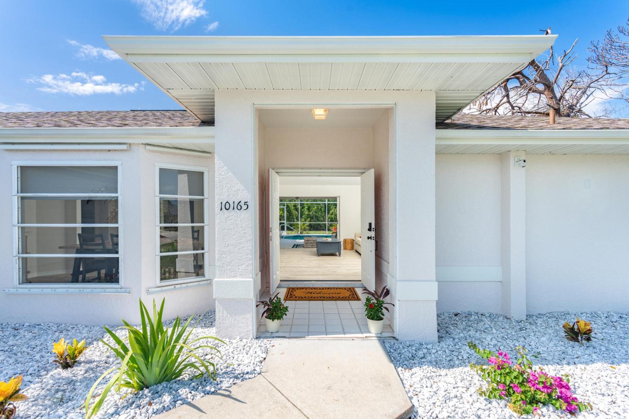 Beautiful Spacious Home! Close To Beaches - Heated Private Pool Englewood Luaran gambar