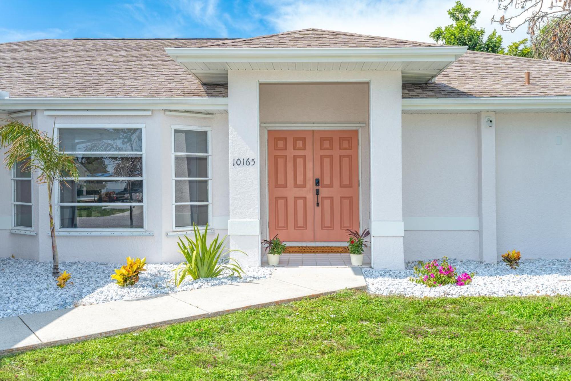 Beautiful Spacious Home! Close To Beaches - Heated Private Pool Englewood Luaran gambar