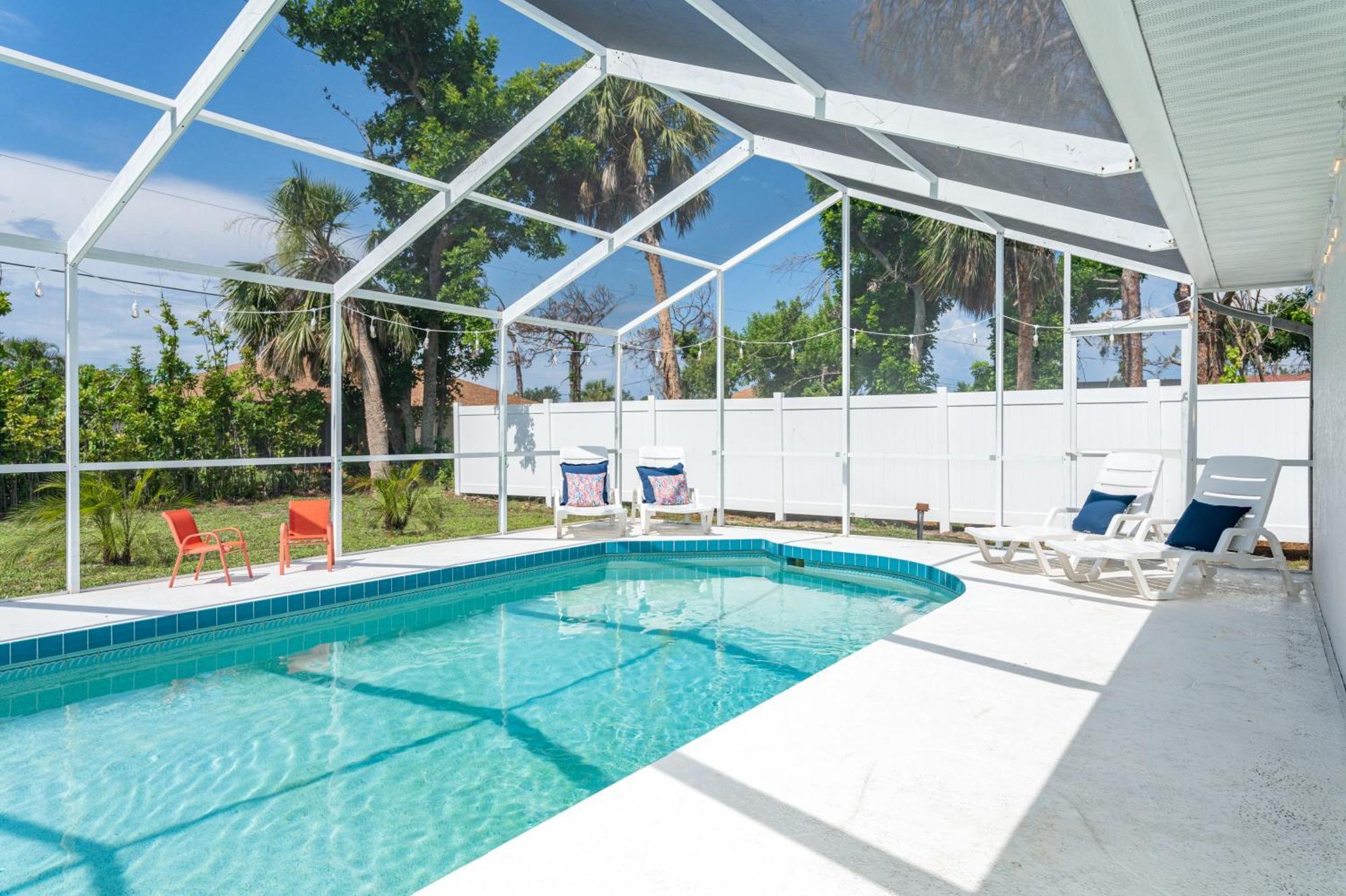 Beautiful Spacious Home! Close To Beaches - Heated Private Pool Englewood Luaran gambar